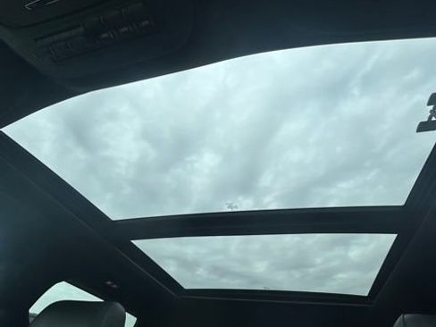 Used 2025 Ford F250 Platinum image 7