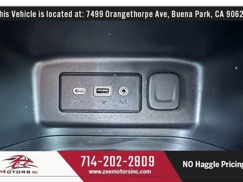 Used 2019 Chevrolet Equinox LS image 34