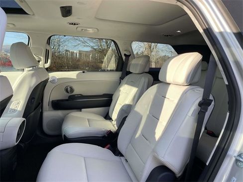 Used 2026 Hyundai Palisade Calligraphy image 17