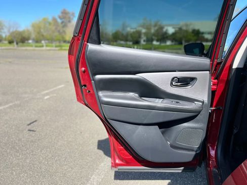 Used 2019 Nissan Murano SV w/ Cargo Package image 11