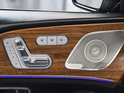 Used 2025 Mercedes-Benz GLS 450 GLS 450 image 11