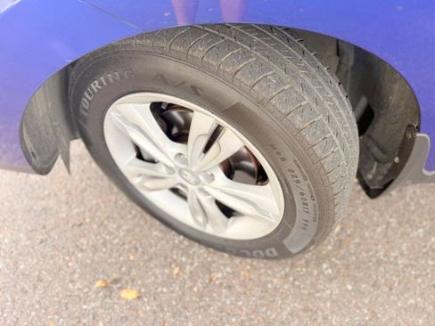 Used 2012 Hyundai Tucson GLS image 9