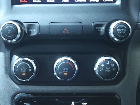 Used 2020 RAM 1500 Big Horn w/ Built-to-serve Edition RWD image 19