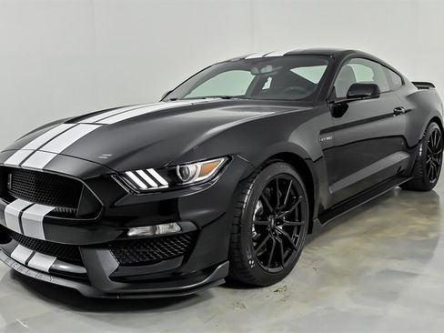 Used 2017 Ford Mustang Shelby GT350 w/ Electronics Package RWD image 5