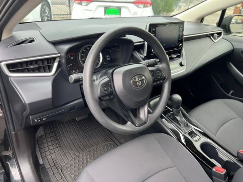 Certified 2021 Toyota Corolla LE w/ Carpet Mat Package (TMS) FWD image 13