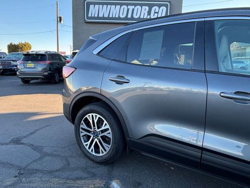 Used 2021 Ford Escape SEL image 3