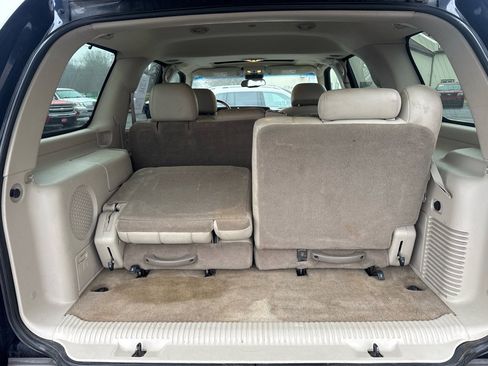 Used 2005 Cadillac Escalade AWD image 14