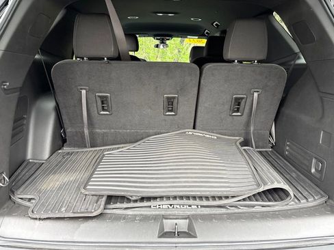 Used 2023 Chevrolet Traverse LT AWD/4WD image 14
