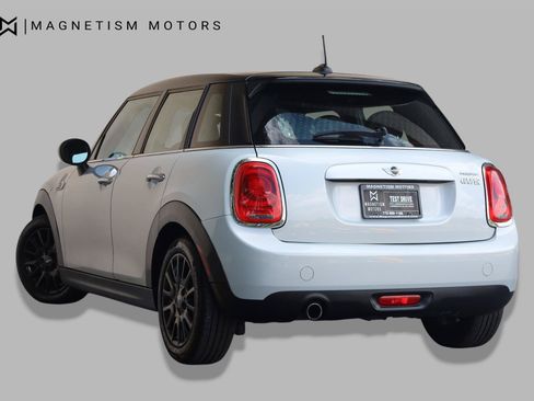 Used 2015 MINI Cooper 4-Door Hardtop FWD image 11