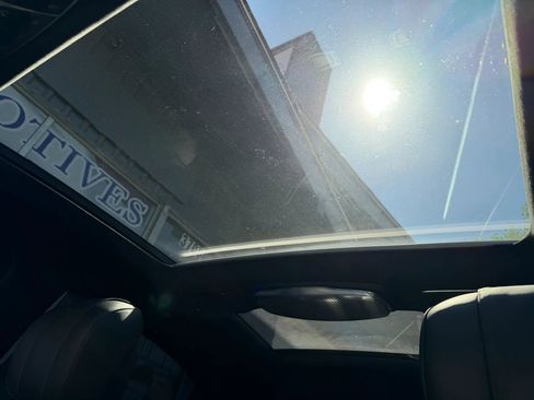 Used 2015 Mercedes-Benz S 63 AMG 4MATIC Sedan image 31