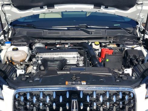 Certified 2023 Lincoln Corsair Reserve w/ Equipment Group 201A image 8