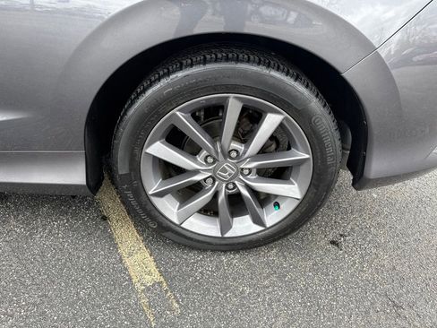 Certified 2019 Honda Civic EX image 13