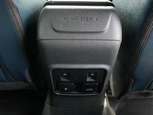 Used 2024 Ford Bronco Outer Banks AWD/4WD image 38
