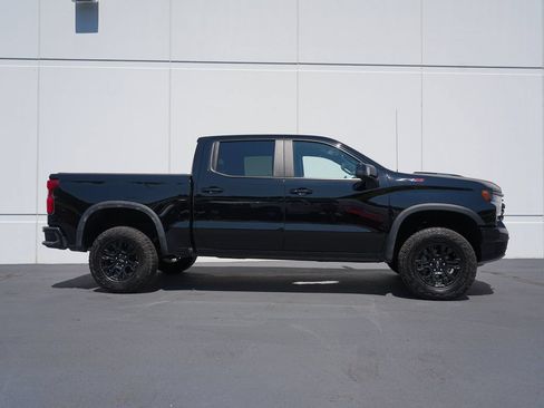 Certified 2025 Chevrolet Silverado 1500 ZR2 w/ Technology Package AWD/4WD image 2