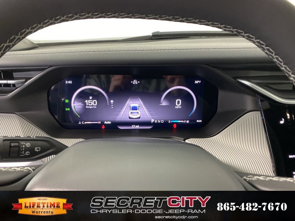 New 2026 Jeep Cherokee Laredo AWD/4WD image 18