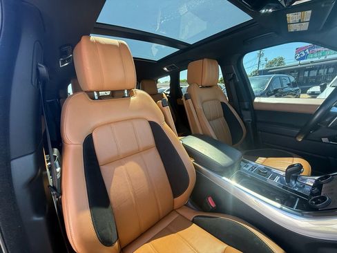 Used 2019 Land Rover Range Rover Sport Supercharged AWD/4WD image 24