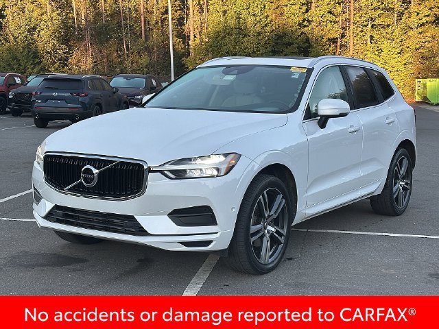 Used 2018 Volvo XC60 T5 Momentum w/ Vision Package AWD/4WD image 3