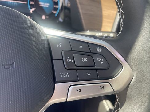 New 2025 Volkswagen Atlas SE image 16