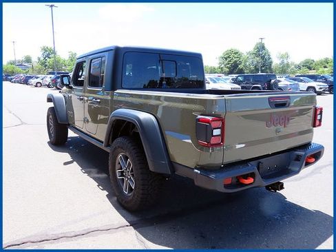 Used 2026 Jeep Gladiator Mojave AWD/4WD image 5