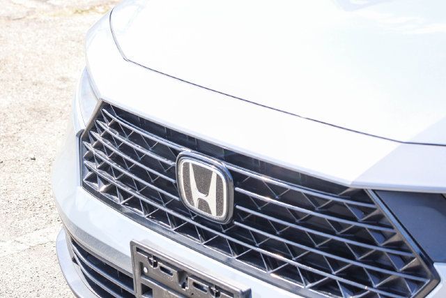 Used 2025 Honda Accord SE image 5