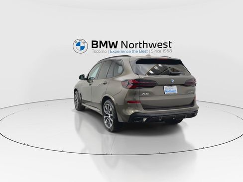 New 2026 BMW X5 xDrive40i w/ M Sport Package AWD/4WD image 13