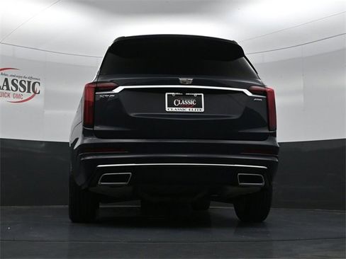 Used 2025 Cadillac XT6 Premium Luxury image 32