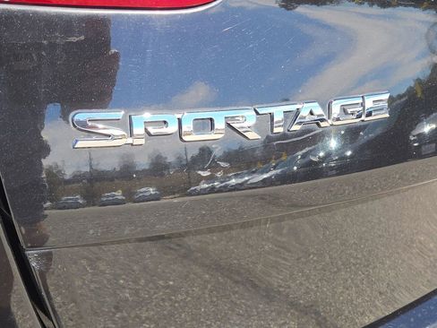 Certified 2020 Kia Sportage LX image 12