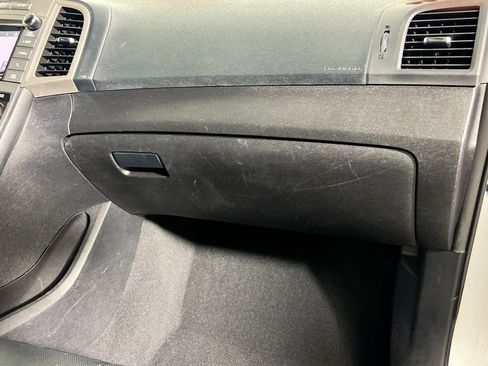 Used 2015 Toyota Venza XLE FWD image 35