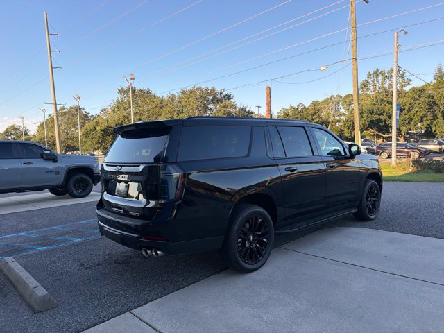Used 2026 Chevrolet Suburban RST w/ Comfort Package RWD image 5