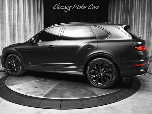 Used 2021 Bentley Bentayga AWD/4WD image 3
