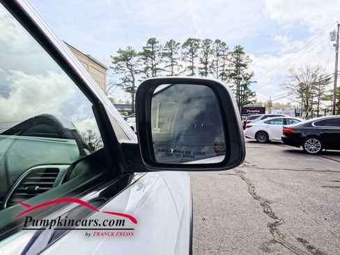 Used 2018 Jeep Grand Cherokee Limited w/ Luxury Group II image 11