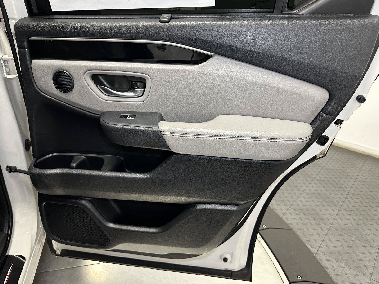 Certified 2025 Honda Pilot EX-L image 34