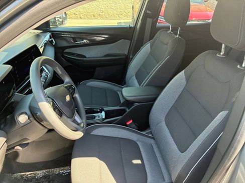 Used 2025 Chevrolet TrailBlazer LT FWD image 25