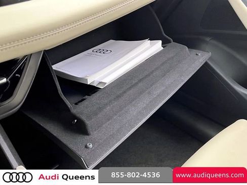 Used 2025 Audi Q6 e-tron Premium Plus image 33