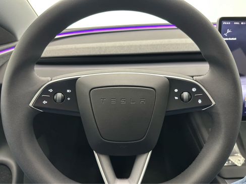 Used 2025 Tesla Model 3 Long Range RWD image 17