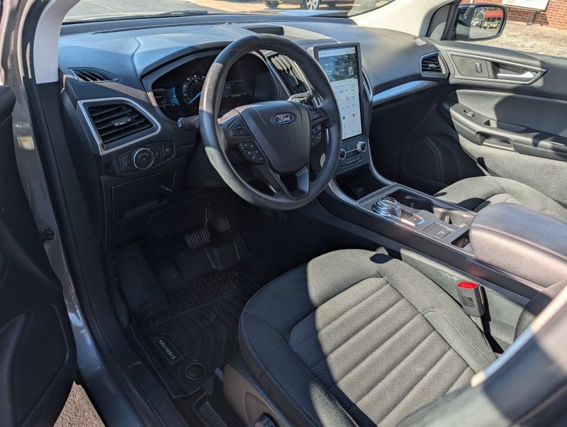 Used 2022 Ford Edge SE w/ Black Appearance Package AWD/4WD image 13
