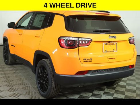 New 2026 Jeep Compass Latitude image 7