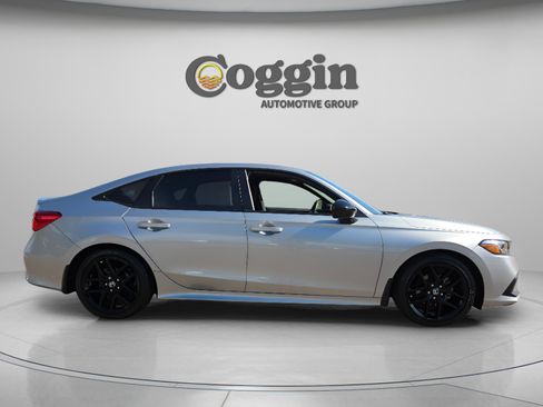 Certified 2024 Honda Civic Sport image 6