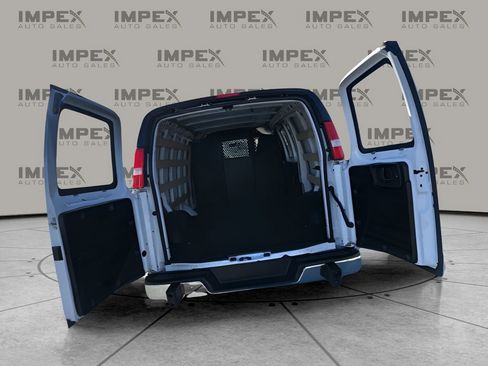 Used 2024 Chevrolet Express 2500 w/ Driver Convenience Package image 23