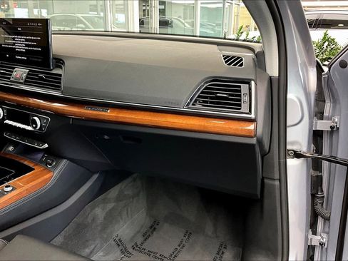 Certified 2023 Audi Q5 2.0T Premium Plus w/ Premium Plus Package image 18