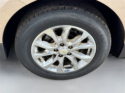 Used 2019 Chevrolet Equinox LS w/ LS Convenience Package image 31