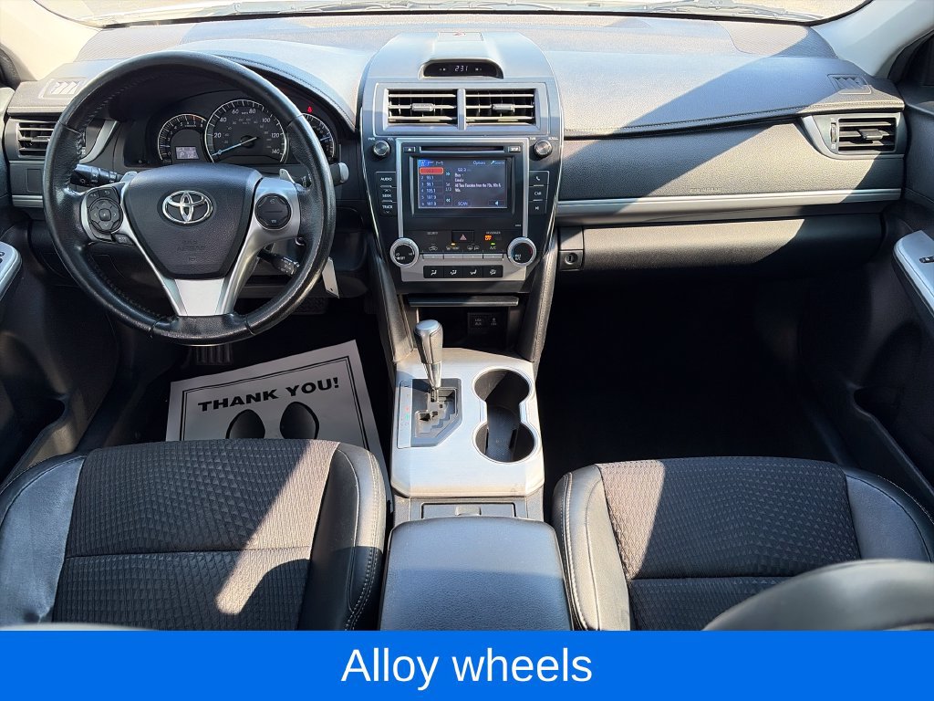 Used 2012 Toyota Camry SE FWD image 10