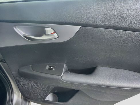 Used 2024 Kia Forte LXS FWD image 27