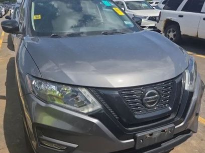 Used 2018 Nissan Rogue SV