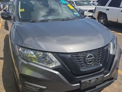Used 2018 Nissan Rogue SV AWD/4WD image 1
