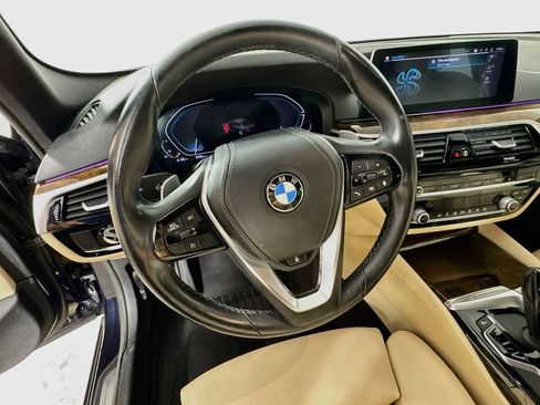 Used 2020 BMW 530i xDrive w/ Convenience Package AWD/4WD image 7