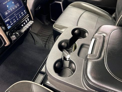 Used 2024 RAM 2500 Laramie image 16