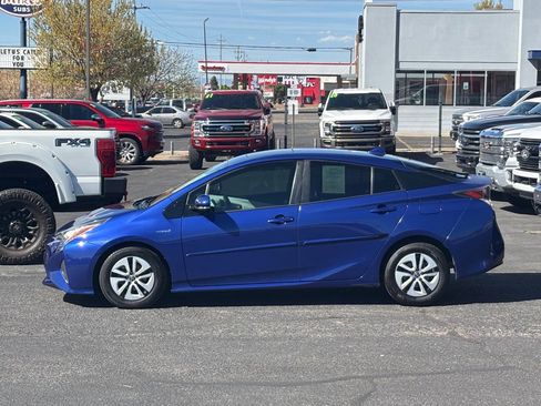 Used 2016 Toyota Prius Four image 35