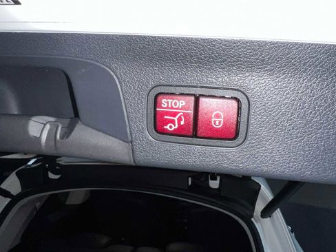Used 2024 Mercedes-Benz GLS 580 4MATIC image 16