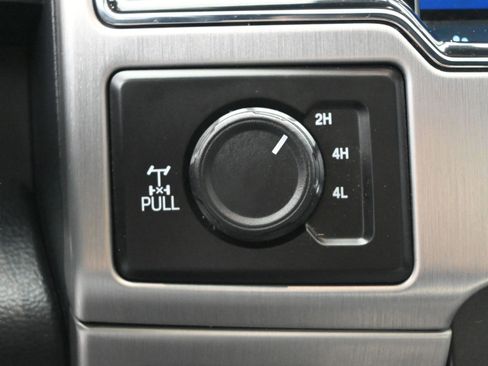 Used 2022 Ford F250 Platinum w/ FX4 Off-Road Package image 48